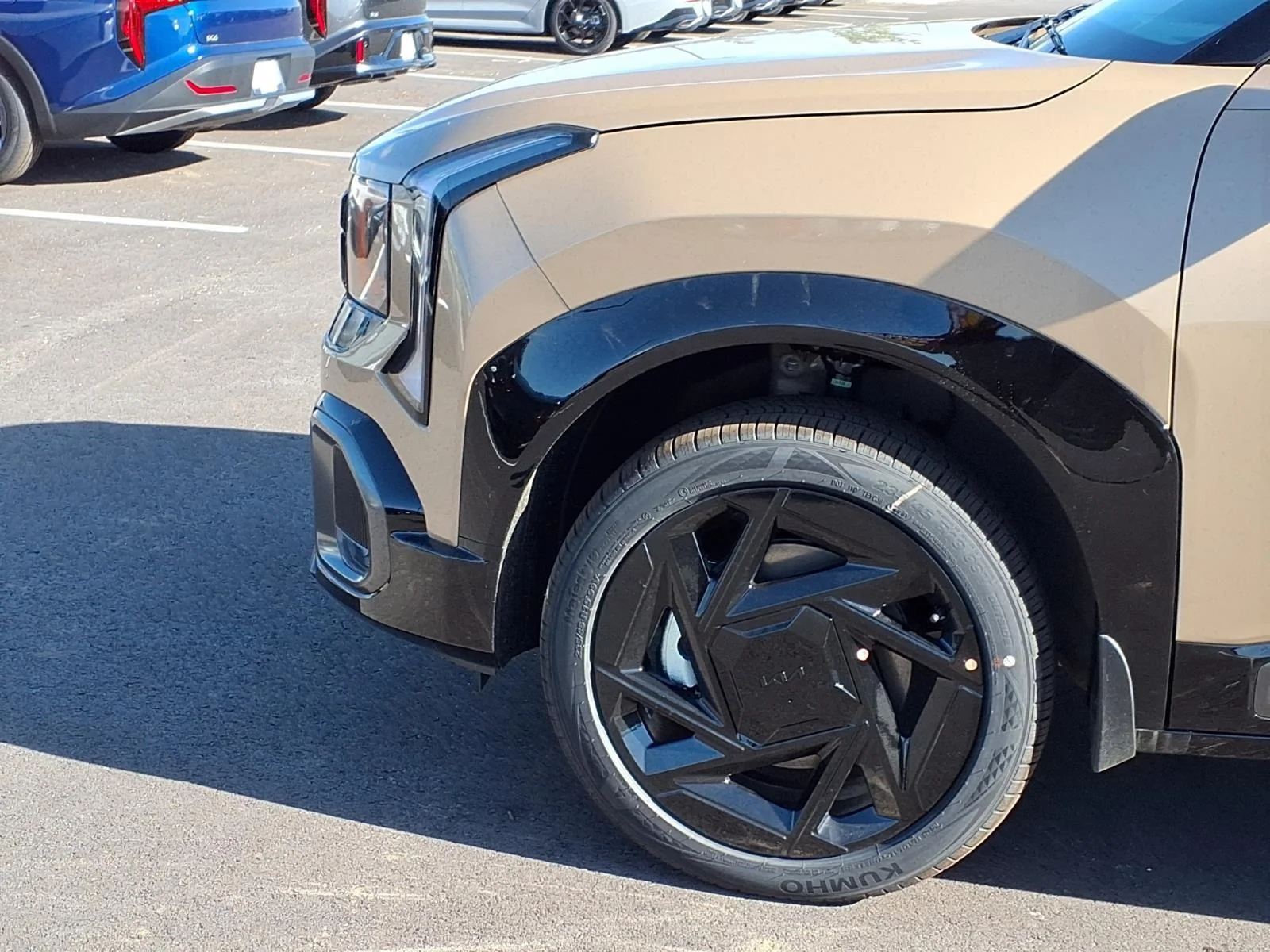 New 2027 Terrain Brown Kia X-Line SX image 18