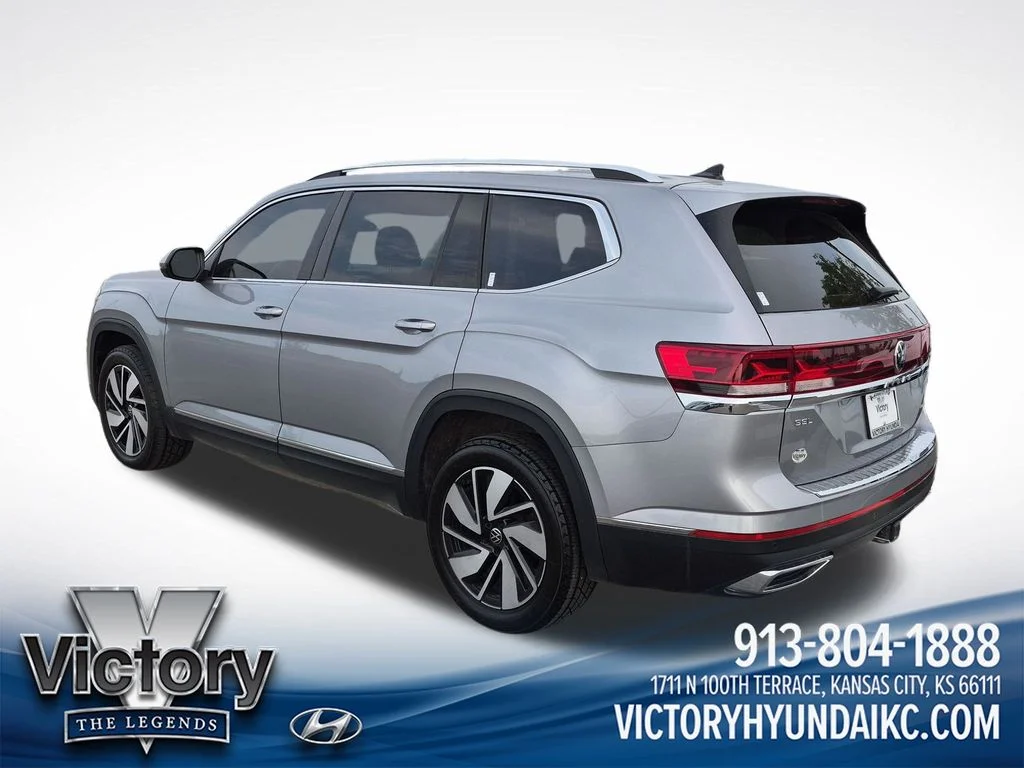 Used 2024 Silver Volkswagen 2.0T SEL image 3