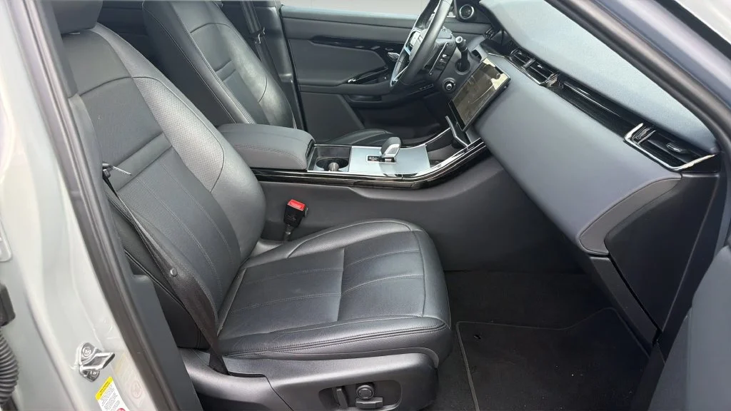 Used 2024 Silver Land Rover S image 12