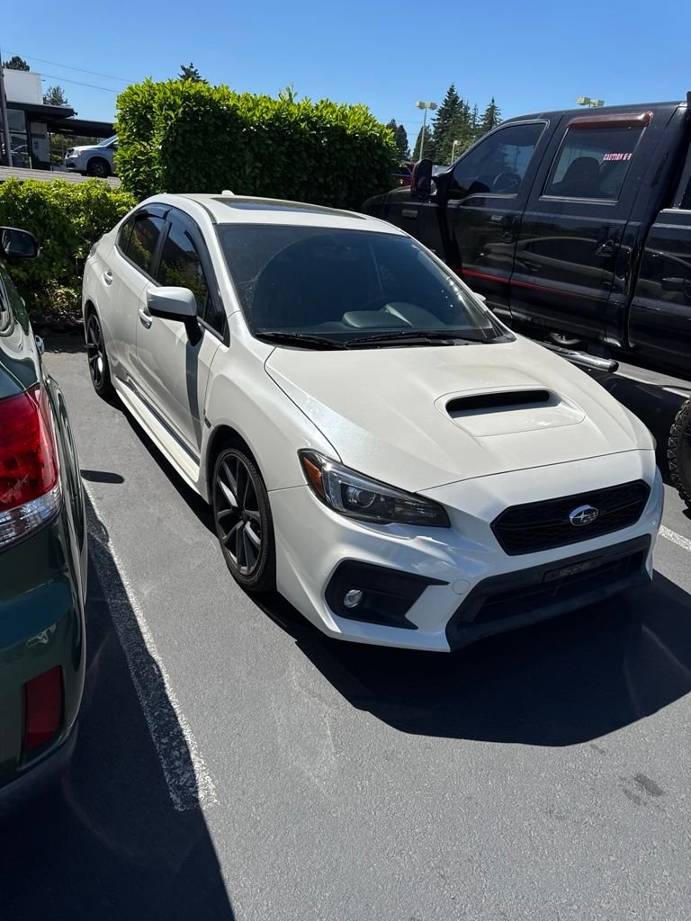 Used 2018 Crystal White Pearl Subaru Limited image 2