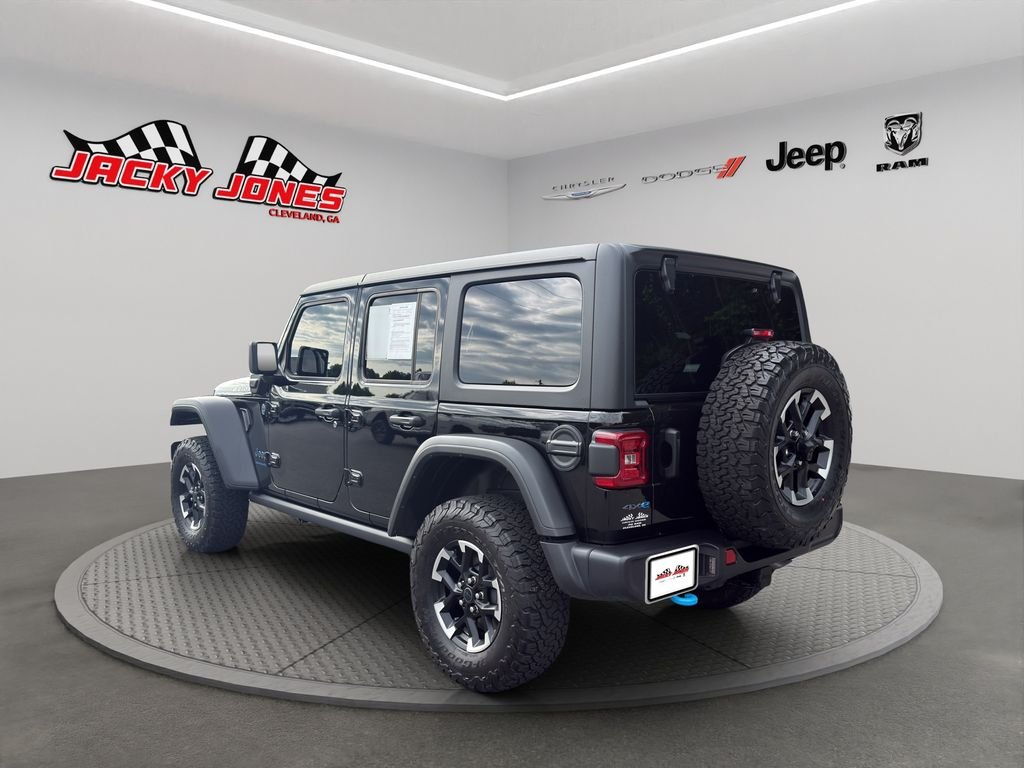 Used 2025 Black Clearcoat Jeep Rubicon image 7