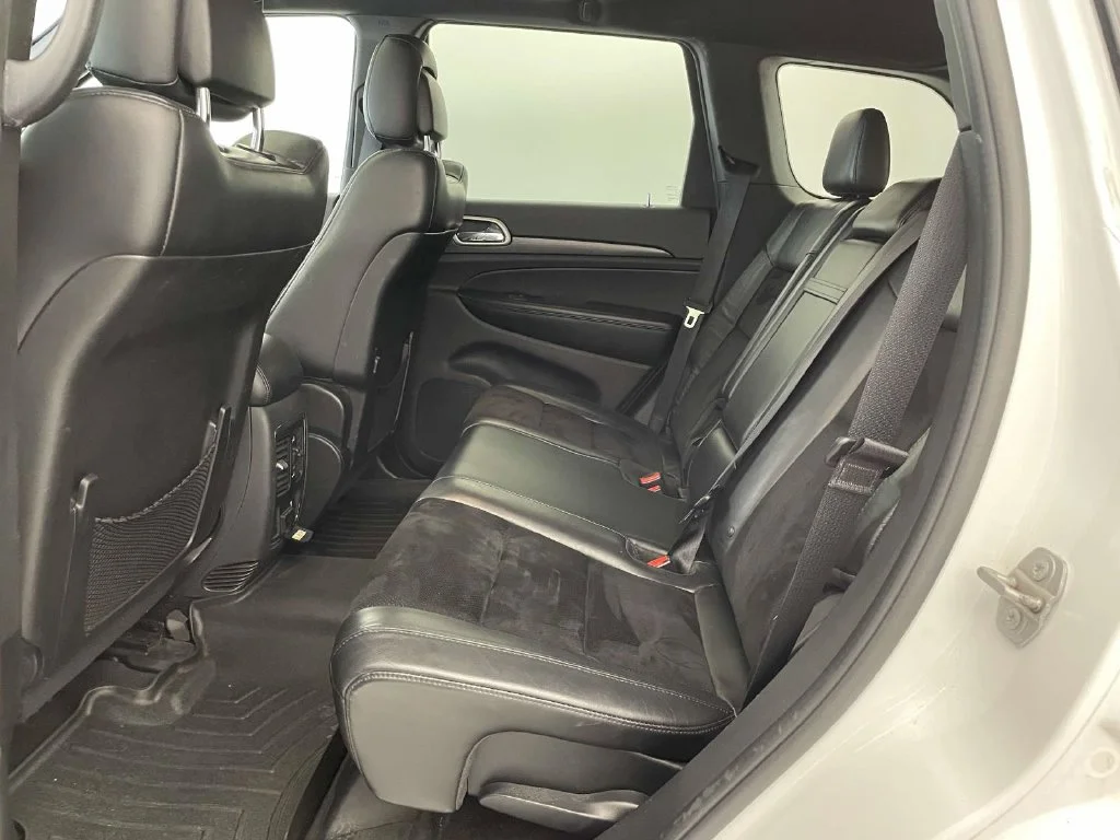 Used 2018 White Jeep Altitude image 16