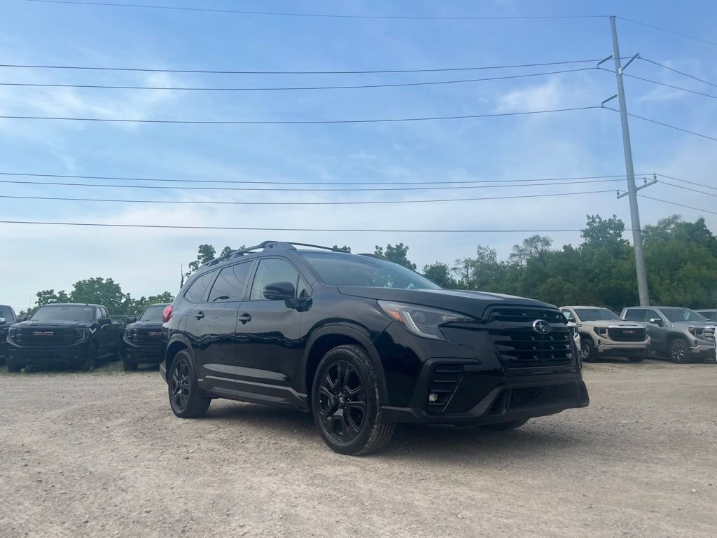Used 2023 Crystal Black Silica Subaru Onyx Edition image 7