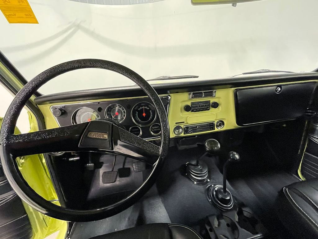 Used 1972 Yellow GMC  image 89