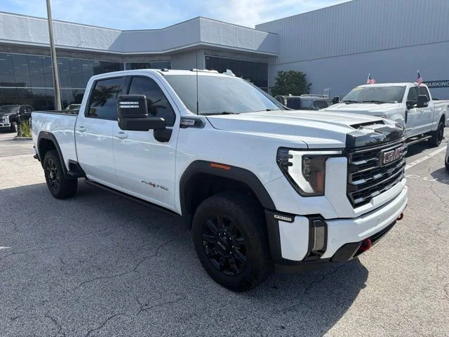 Used 2024 White GMC AT4 image 1