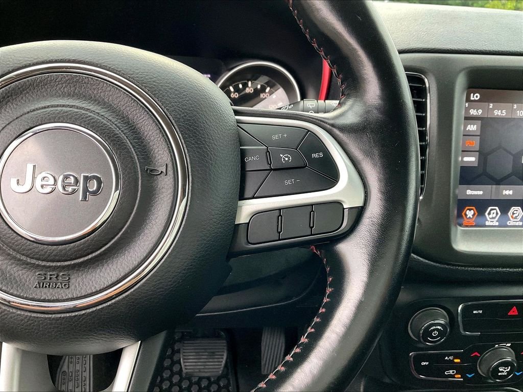 Used 2020 Granite Crystal Metallic Clearcoat Jeep Trailhawk image 23