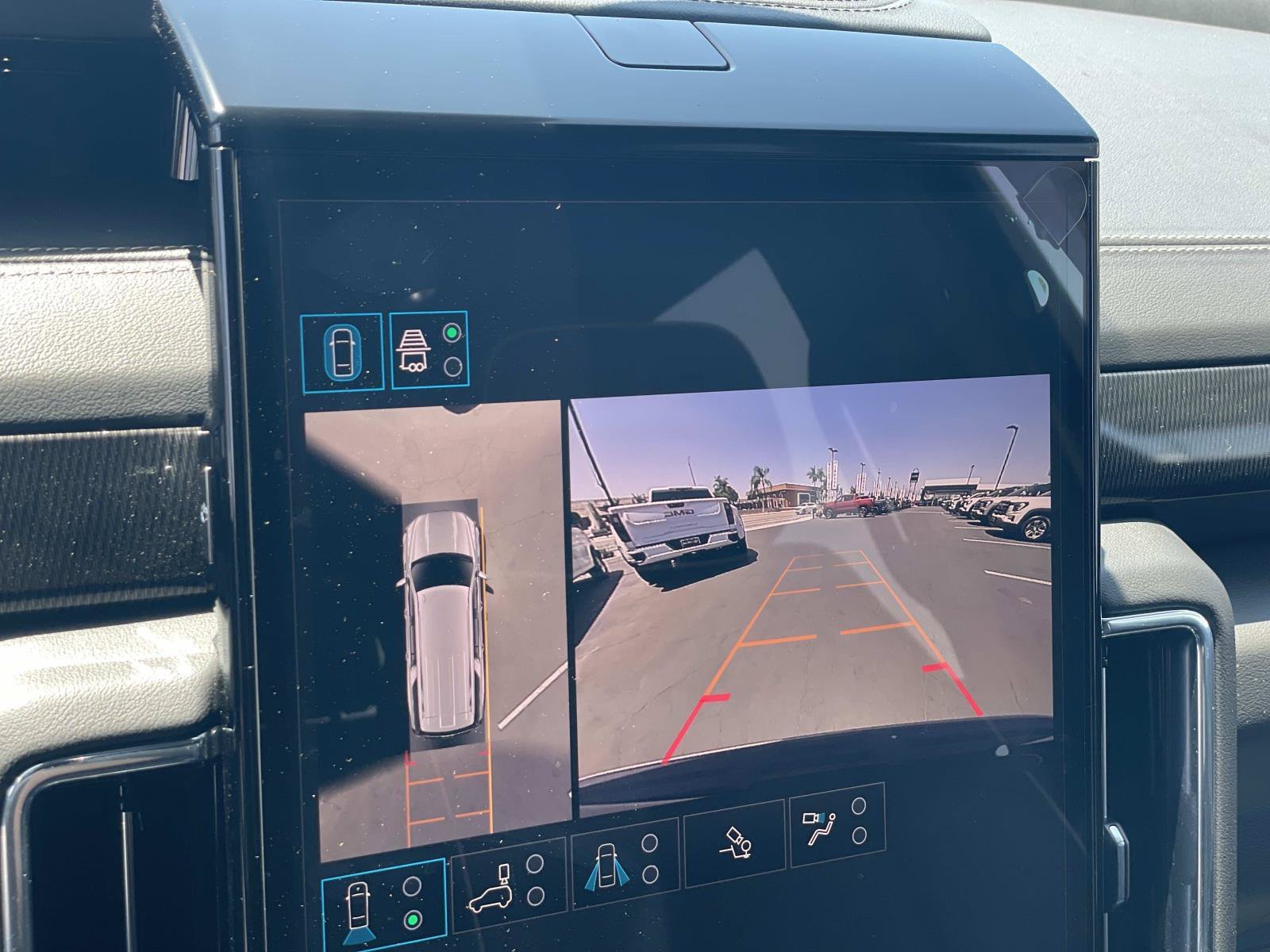 New 2026 Sterling Metallic GMC Elevation image 14
