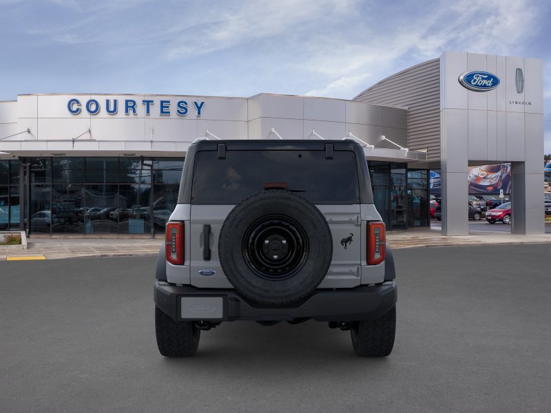 New 2026 Avalanche Gray Ford Outer Banks® image 5