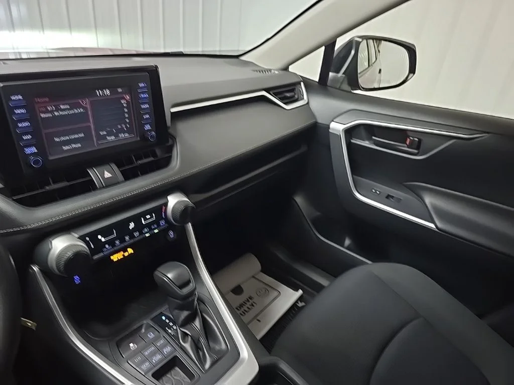 Used 2019 Red Toyota LE image 28