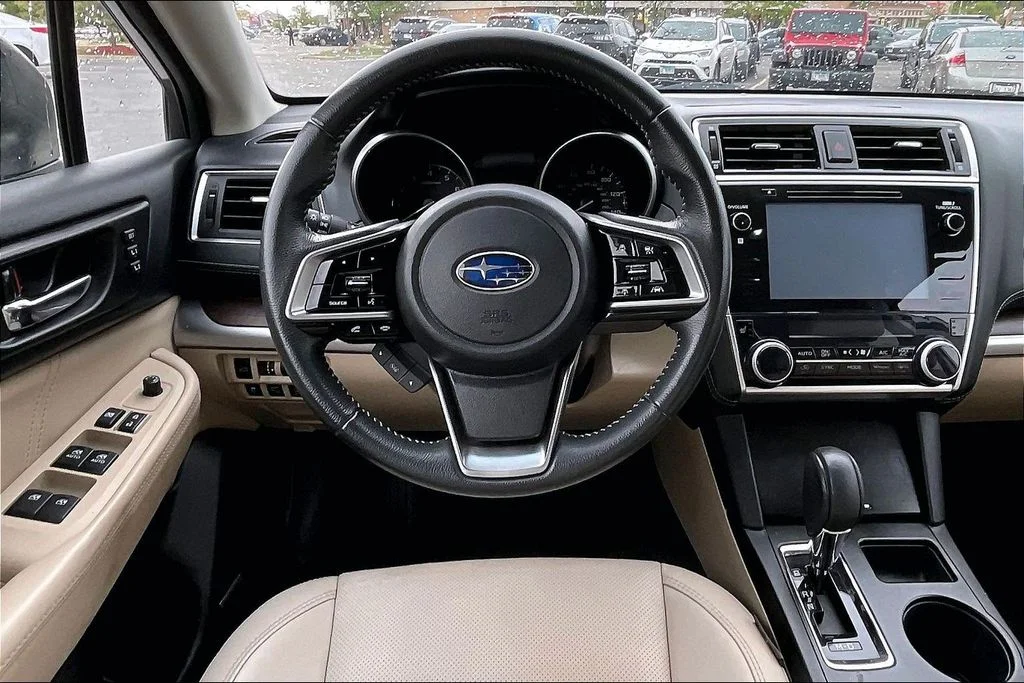 Used 2018 White Subaru 2.5i image 5