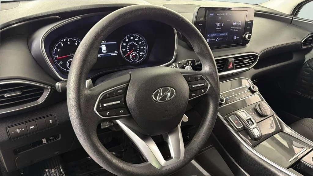 Used 2021 Gray Hyundai SE image 21