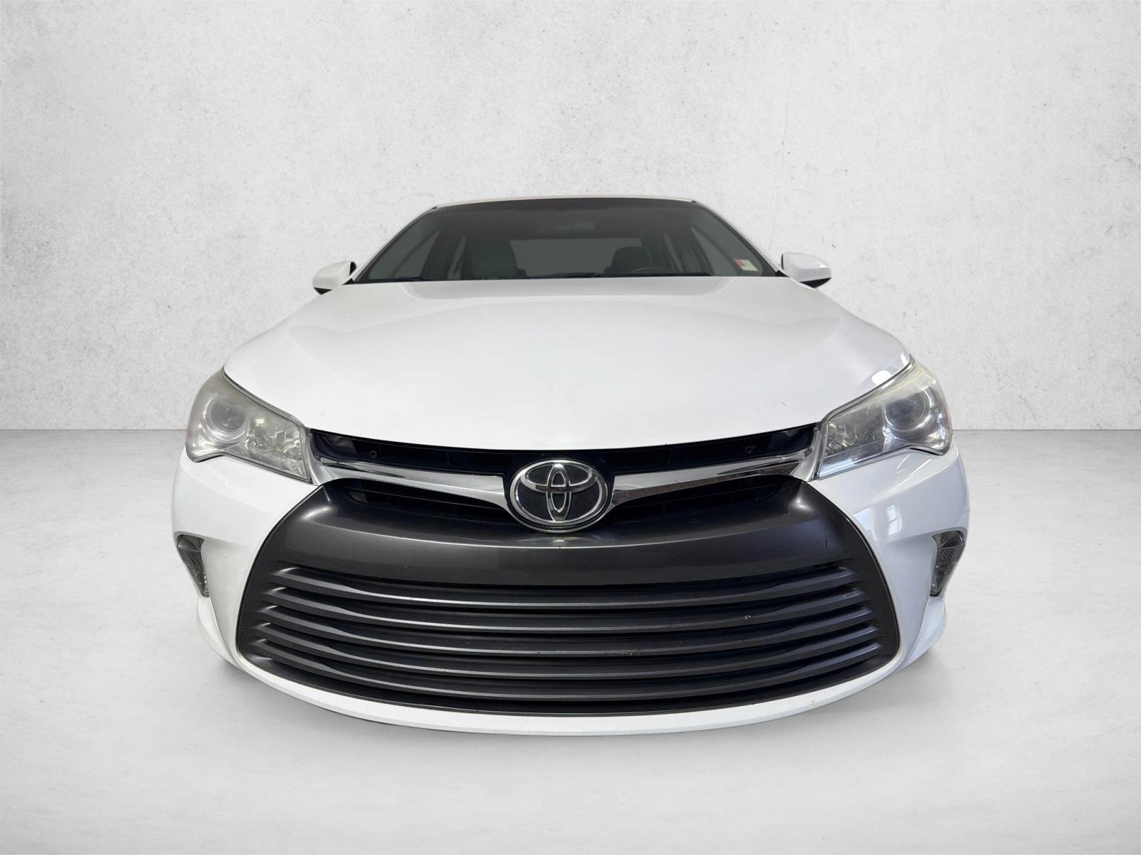 Used 2017 Super White [White] Toyota LE image 8