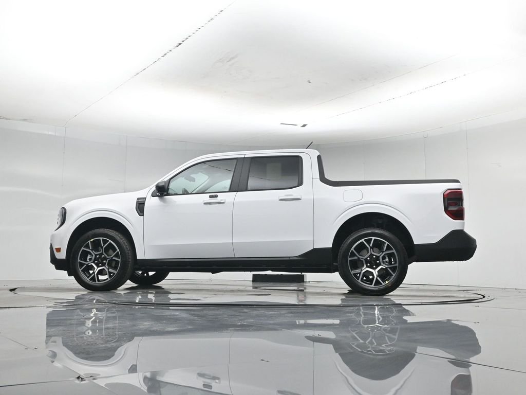 New 2026 Oxford White Ford Lariat image 53