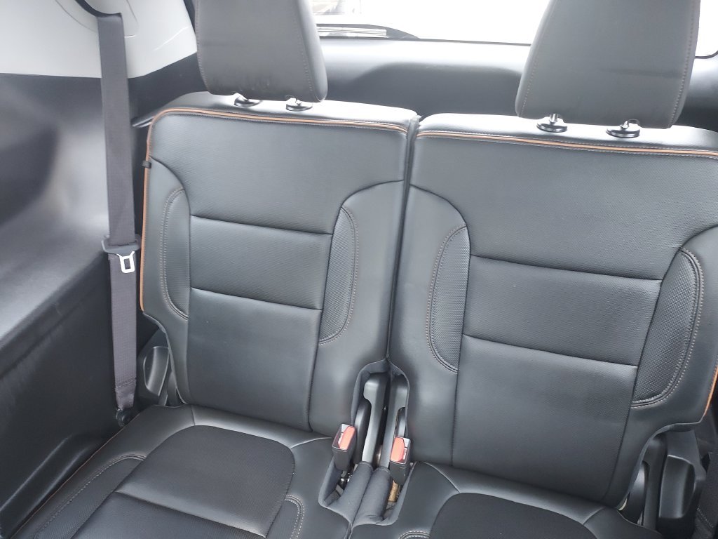 Used 2023 Black GMC AT4 image 26