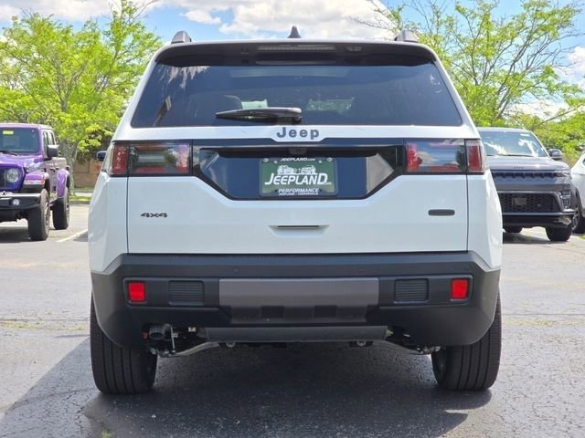 New 2026 Bright White Clear-Coat Exterior Paint Jeep Overland image 30