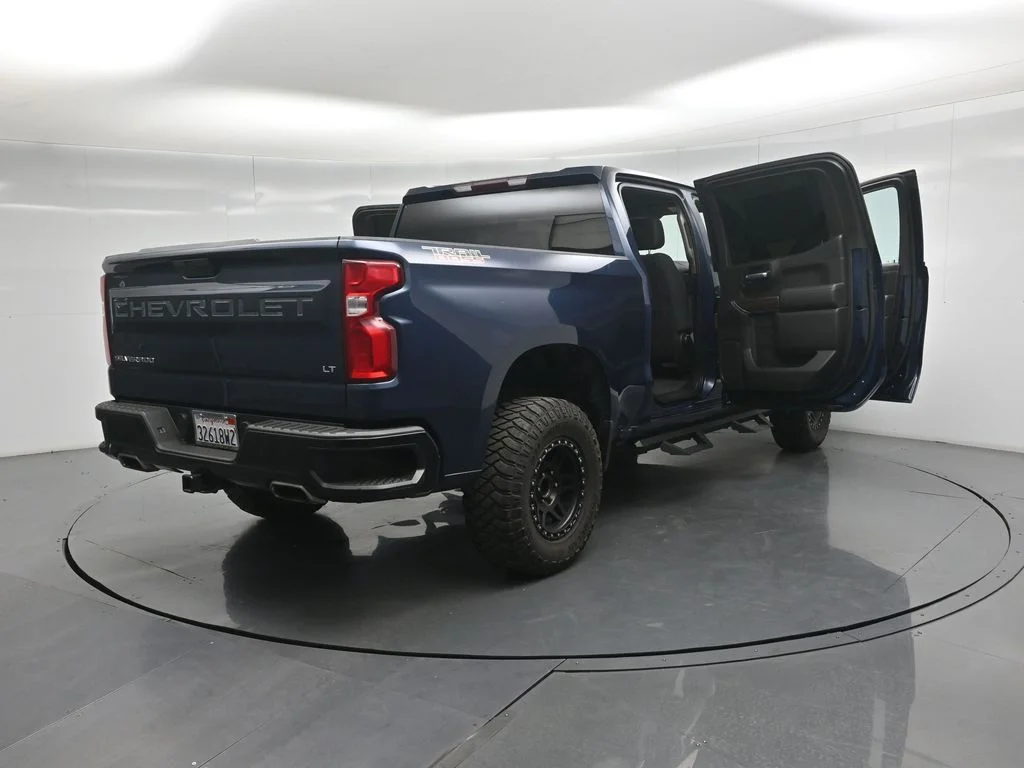 Used 2020 Blue Chevrolet LT Trail Boss image 5