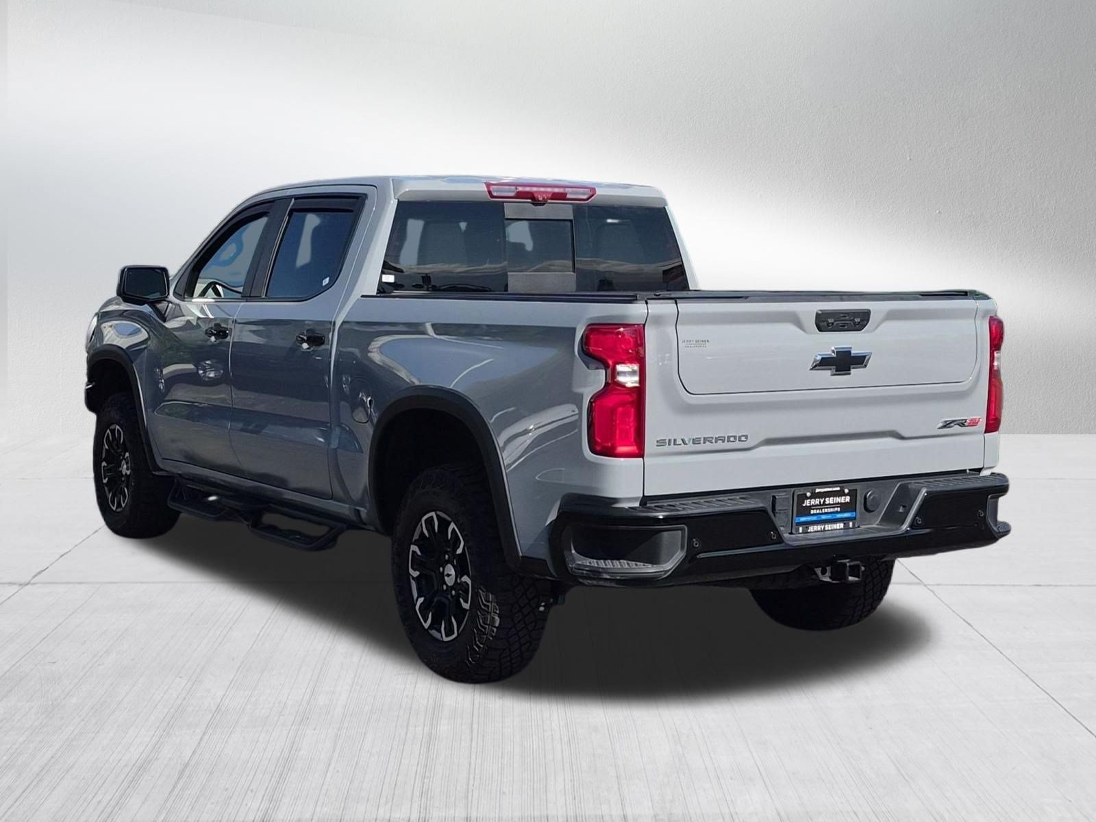 Certified Used 2024 Slate Gray Metallic Chevrolet ZR2 image 3