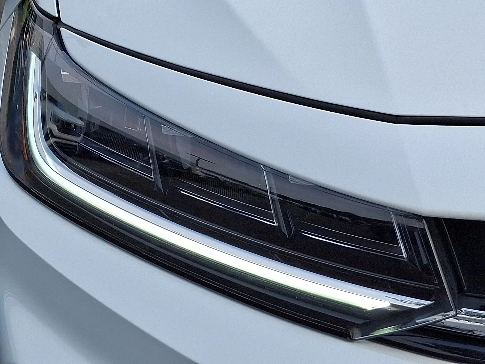 New 2026 Opal White Pearl - 0P0P Volkswagen SE image 9