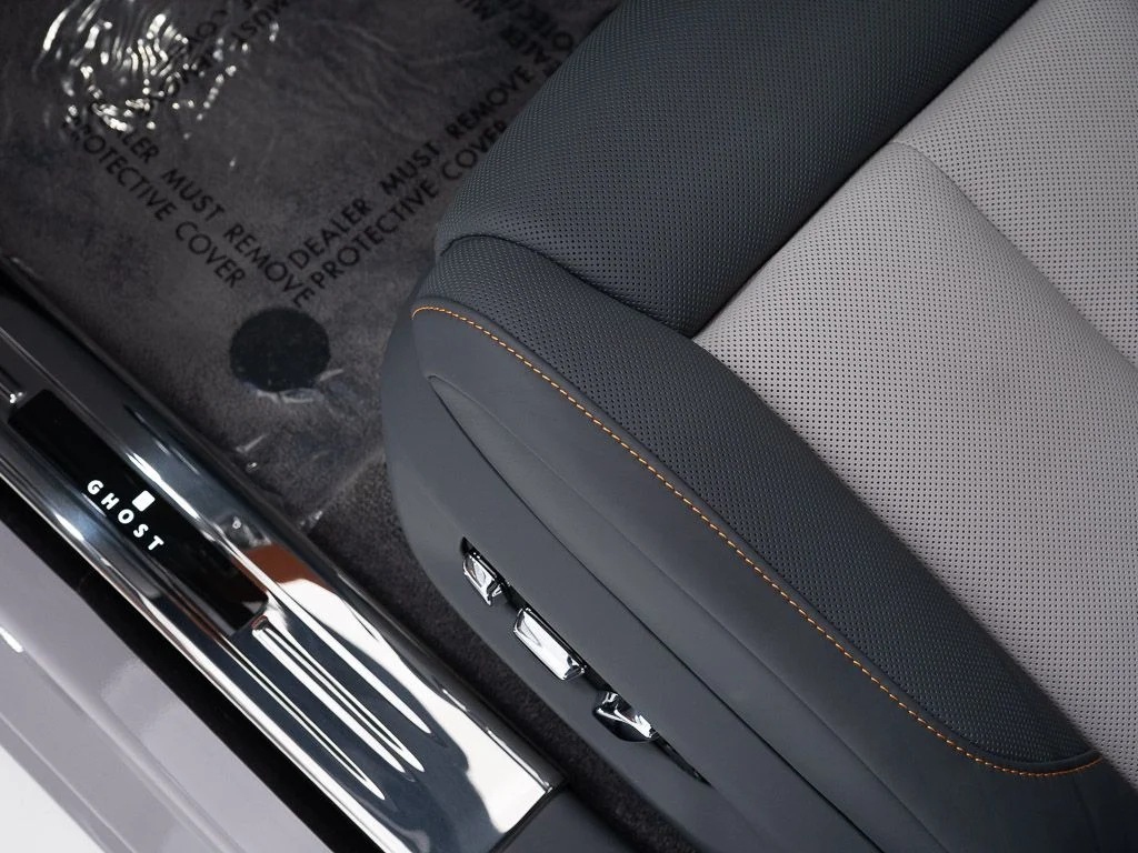 New 2026 Tempest Grey Rolls-Royce  image 13