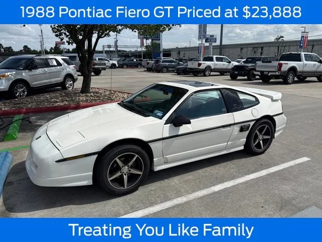 1988 Pontiac Fiero's photo