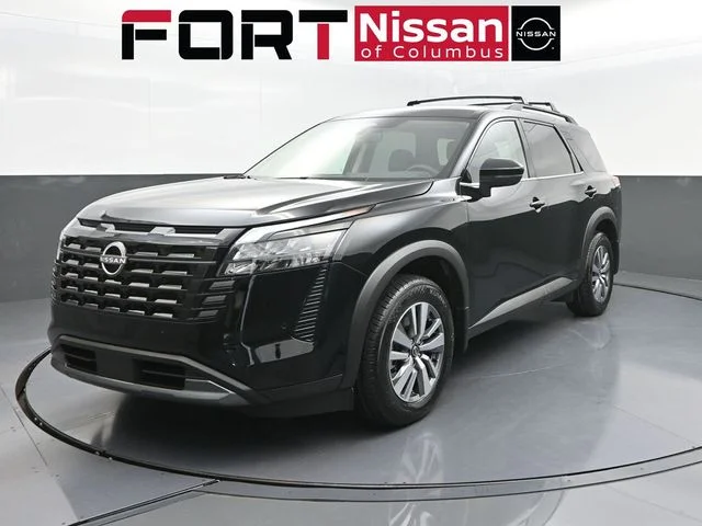 2026 Nissan Pathfinder SL 2WD's photo