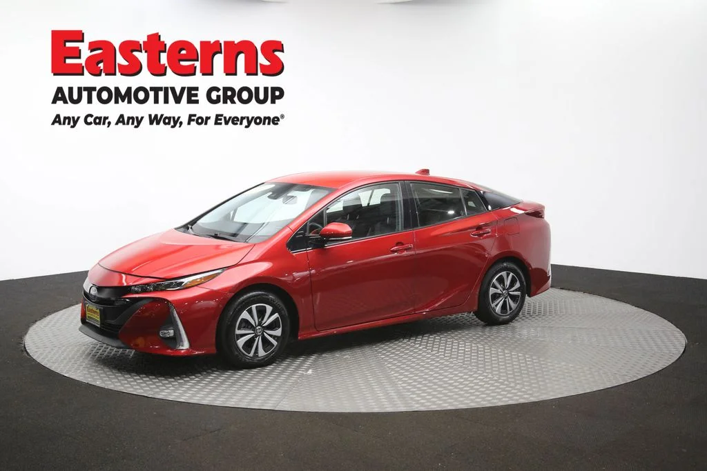 Used 2018 Red Toyota Advanced image 58
