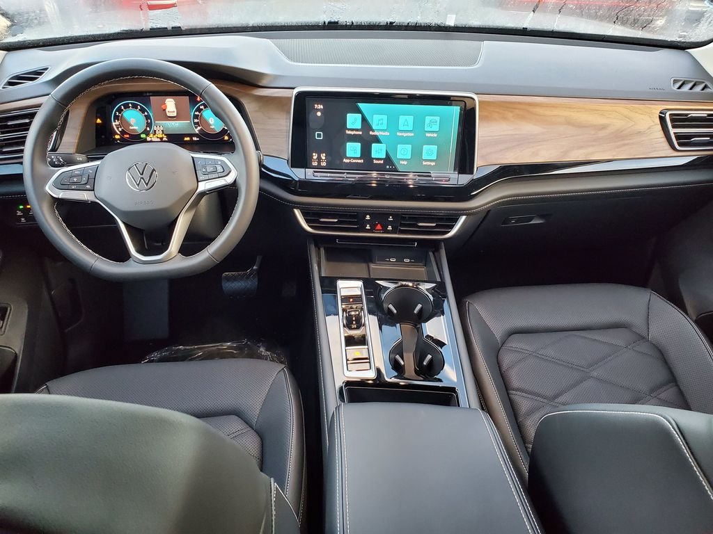 New 2026  Volkswagen SE w/Technology image 5