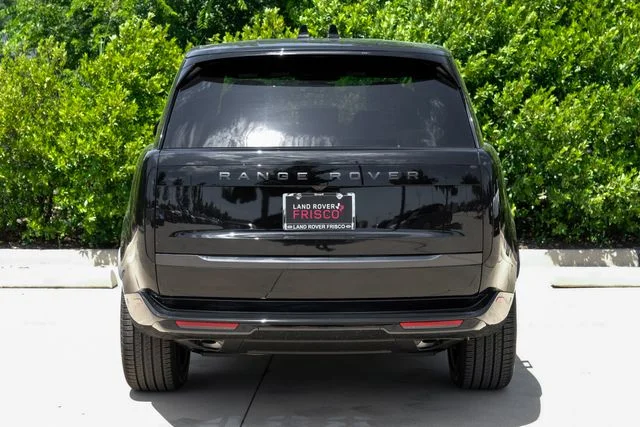 New 2026 Black Land Rover SE image 9