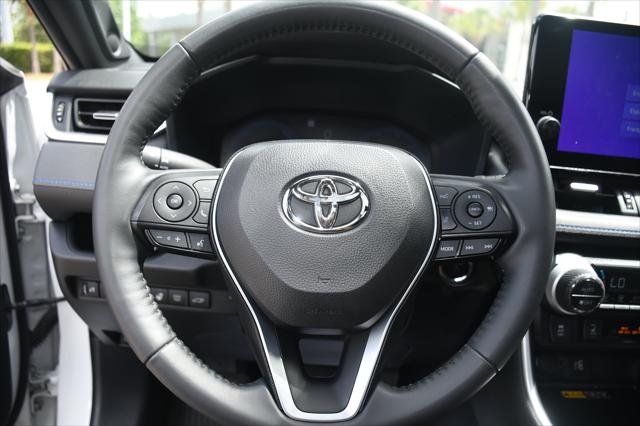 Certified Used 2024 MID BLK/WIND CHILL Toyota  image 14