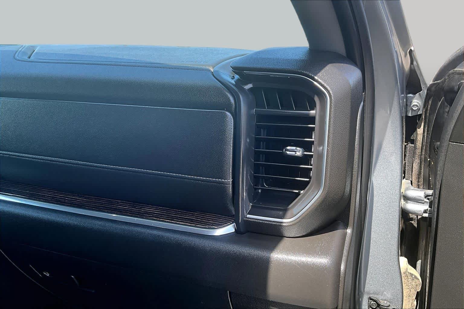 Used 2024 Sterling Metallic GMC Elevation image 19