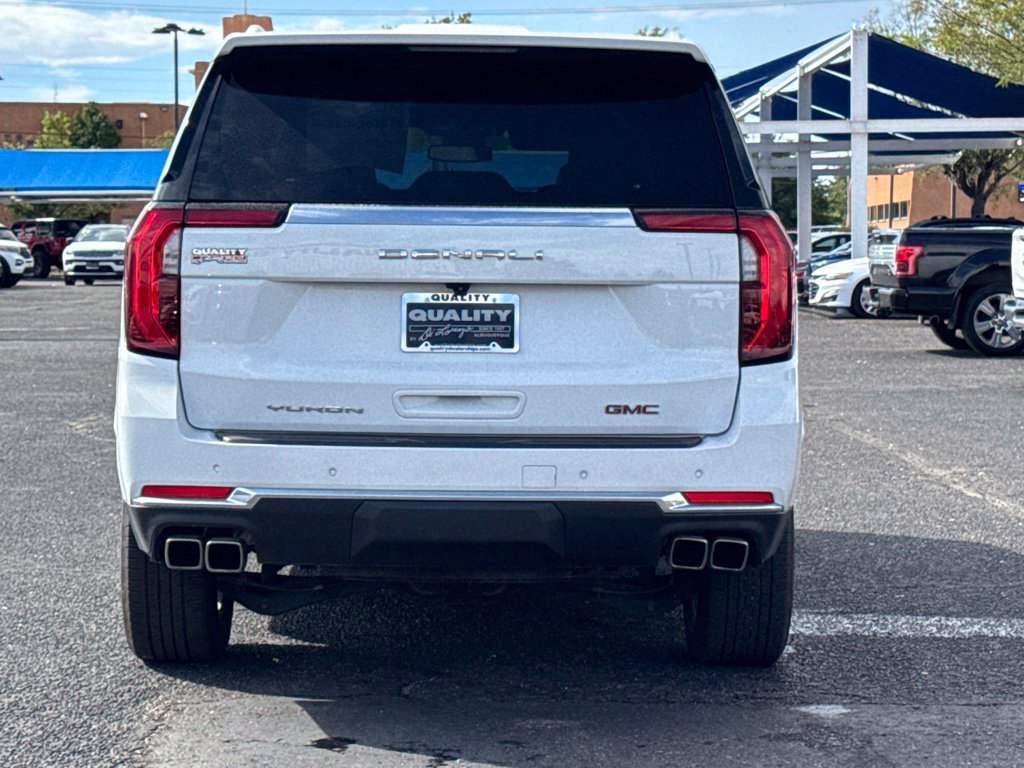 Used 2025 Summit White GMC Denali image 7