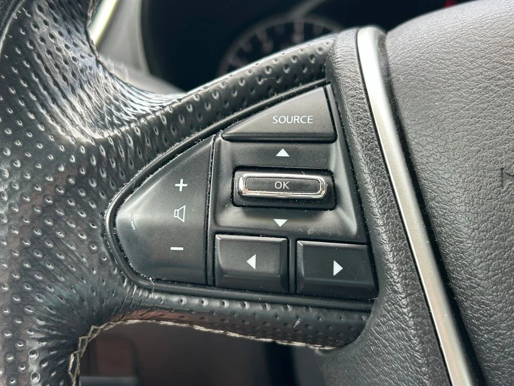 Used 2019 Gun Metallic Nissan 3.5 SV image 26