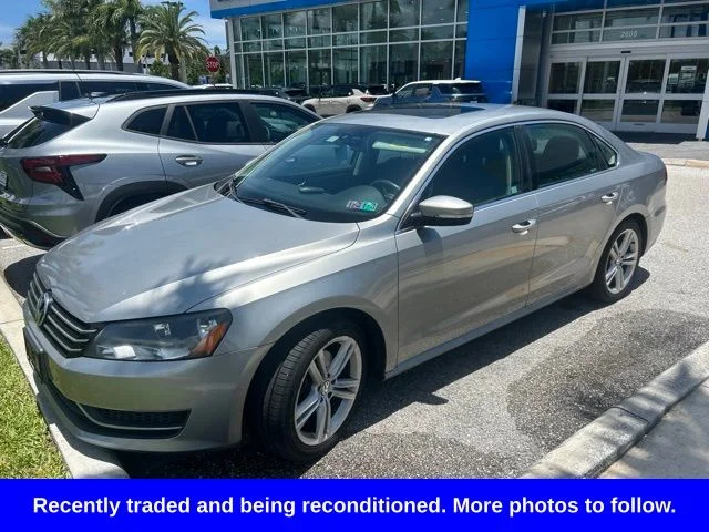 Used 2014 Silver Volkswagen 1.8T SE image 1
