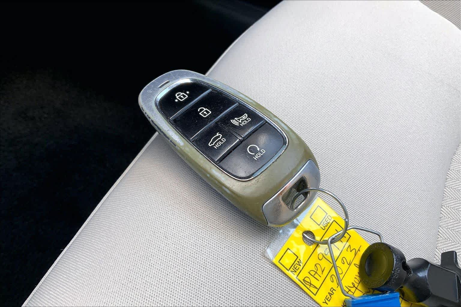 Used 2023 Hampton Gray Hyundai SEL image 15