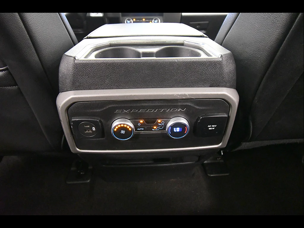 2021 Ford Expedition XLT - Photo 17