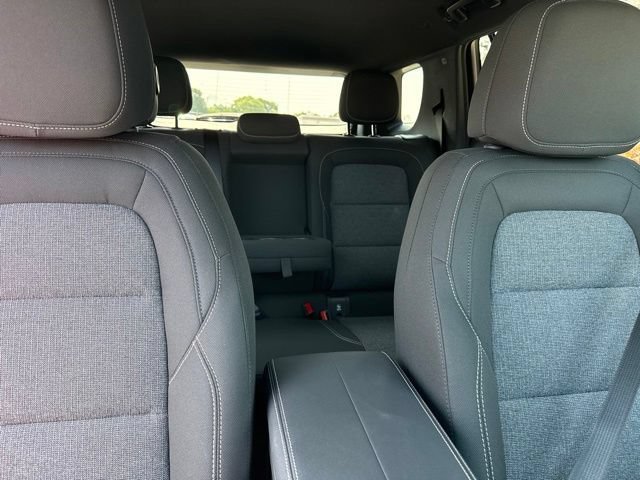 New 2027 Summit White GMC Elevation image 27