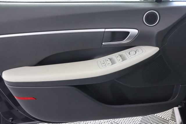 Used 2023 Blue Hyundai SE image 23