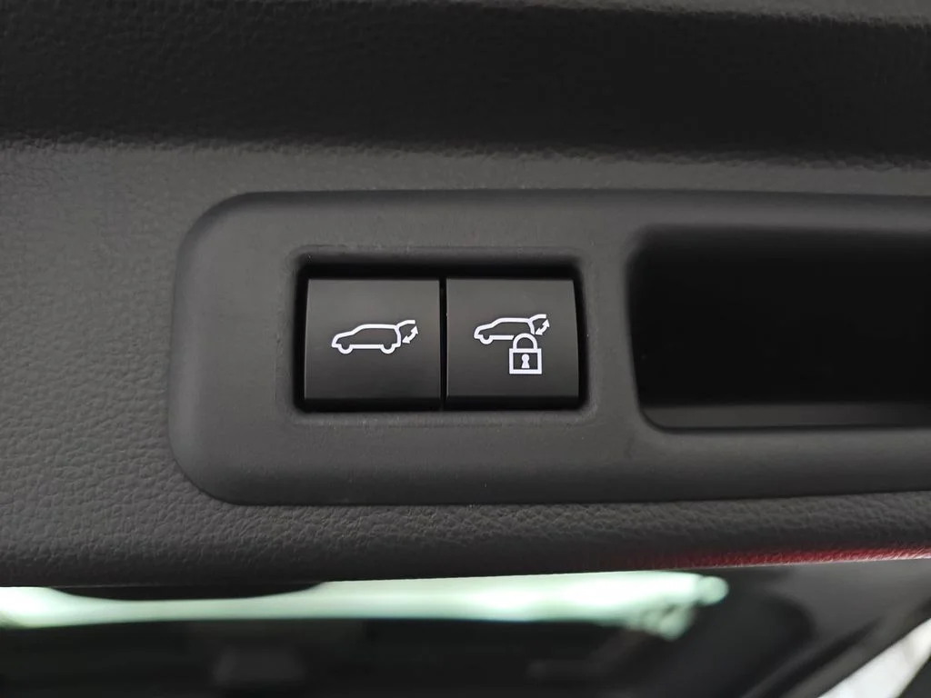 Used 2025 Blue Toyota Platinum image 16