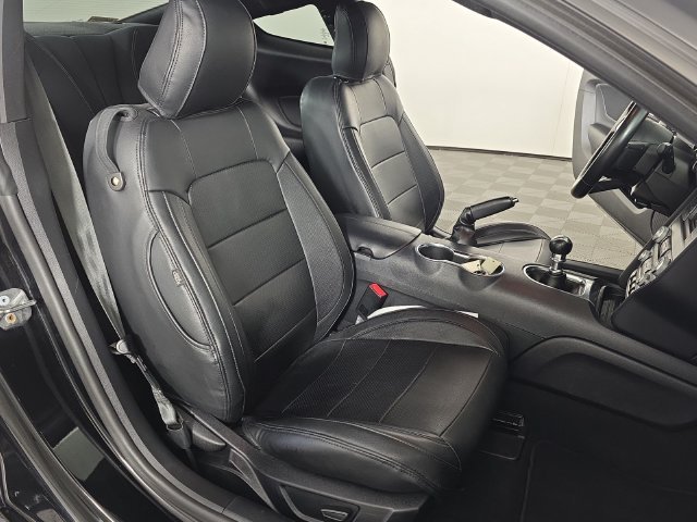 Used 2021 Shadow Black Ford GT image 27