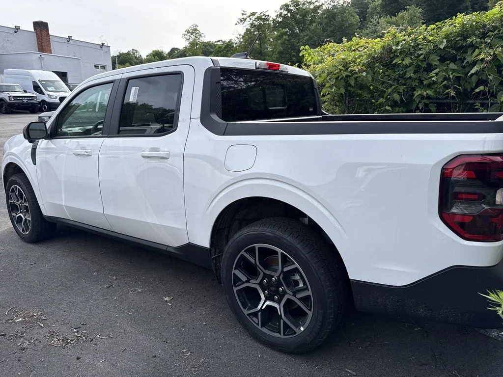 New 2026 White Ford Lariat image 4