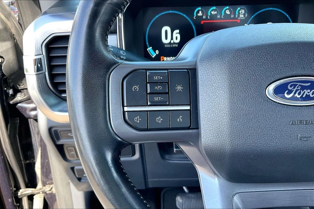 Used 2022 Blue Ford Lariat image 17