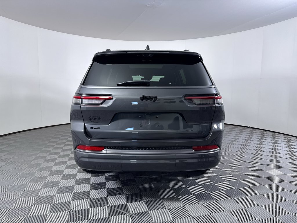 New 2026 Baltic Gray Metallic Clear-Coat Exterior Paint Jeep Limited Reserve image 12