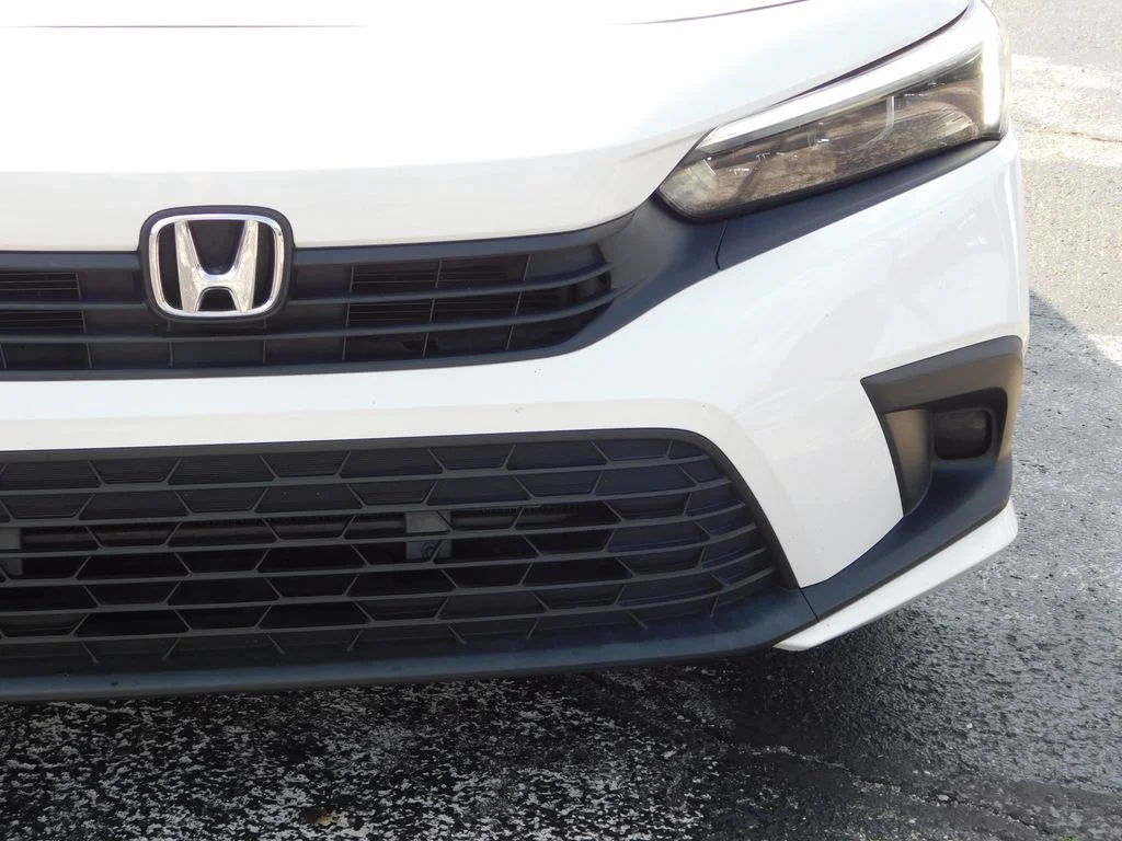 Used 2022 White Honda Sport image 9