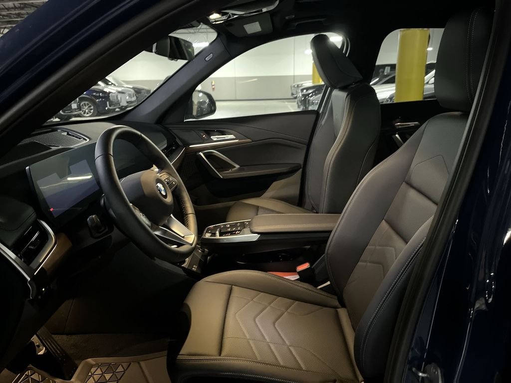 Used 2026 Blue BMW xDrive28i image 11