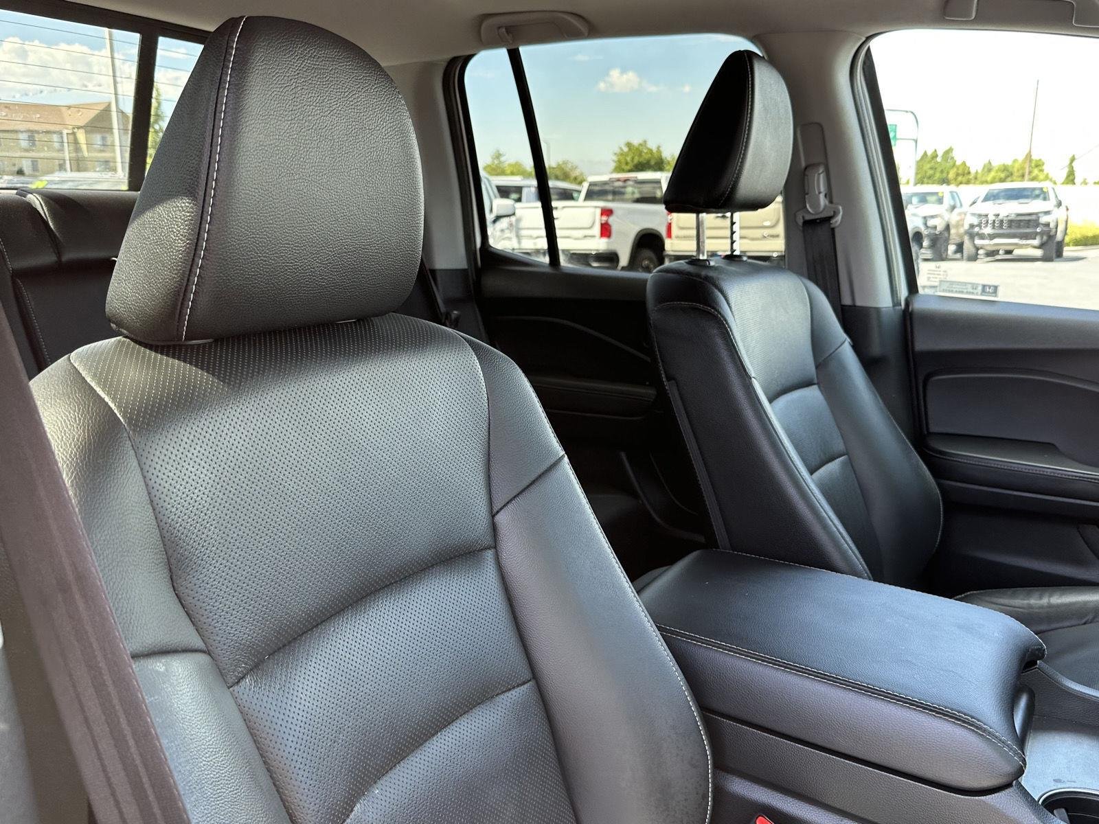Used 2026 White Honda RTL image 39