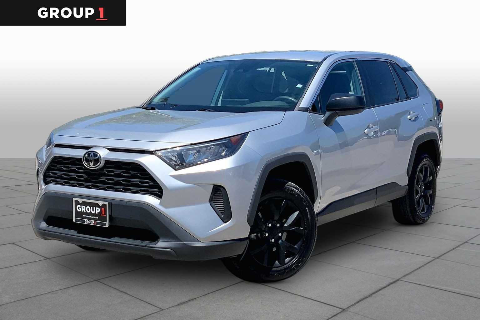 2022 Toyota RAV4 LE