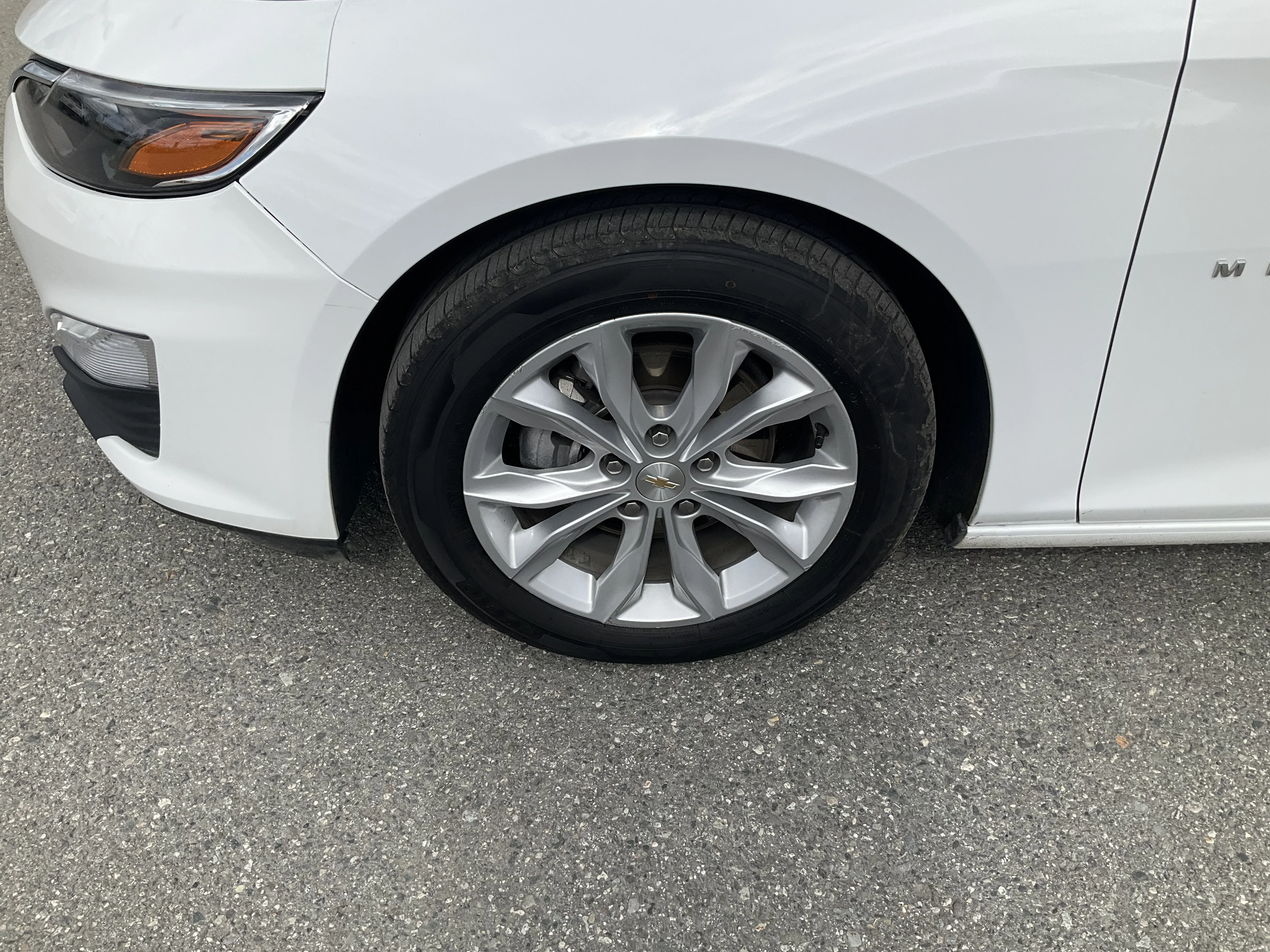 Used 2024 Summit White Chevrolet 1LT image 6