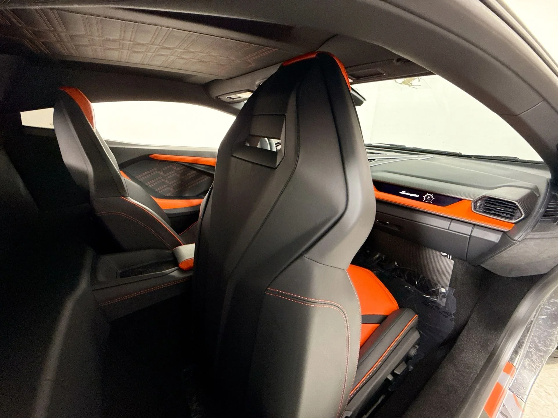 Used 2024 Verde Turbine Matt Lamborghini Base image 23