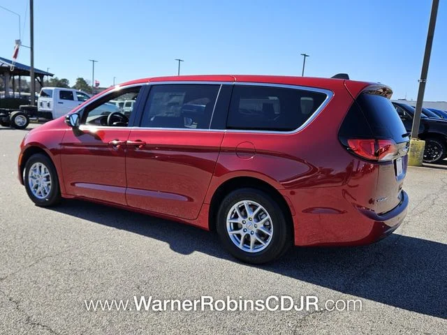 New 2026 Red Hot Pearl-Coat Exterior Paint Chrysler LX image 10