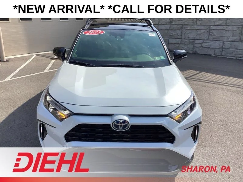 Used 2023 Beige Toyota XSE image 3